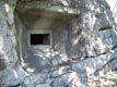 Loc. Marmitte dei Giganti: opera in caverna, postazione per arma automatica